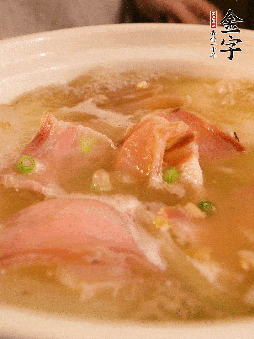 最后撒點(diǎn)蔥花。